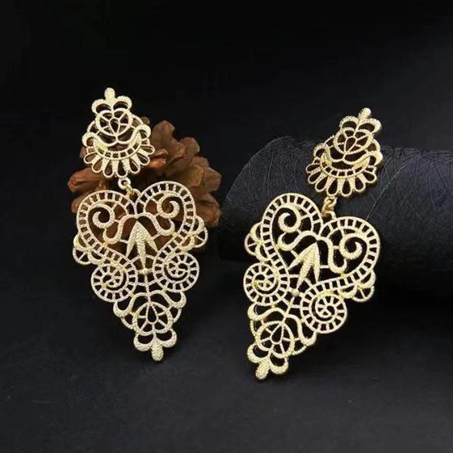 Stud Earrings Bohemian Openwork Pattern Earrings For Women Brincos Earing Gold color Black Color Jewelry Pendientes GIFT Red