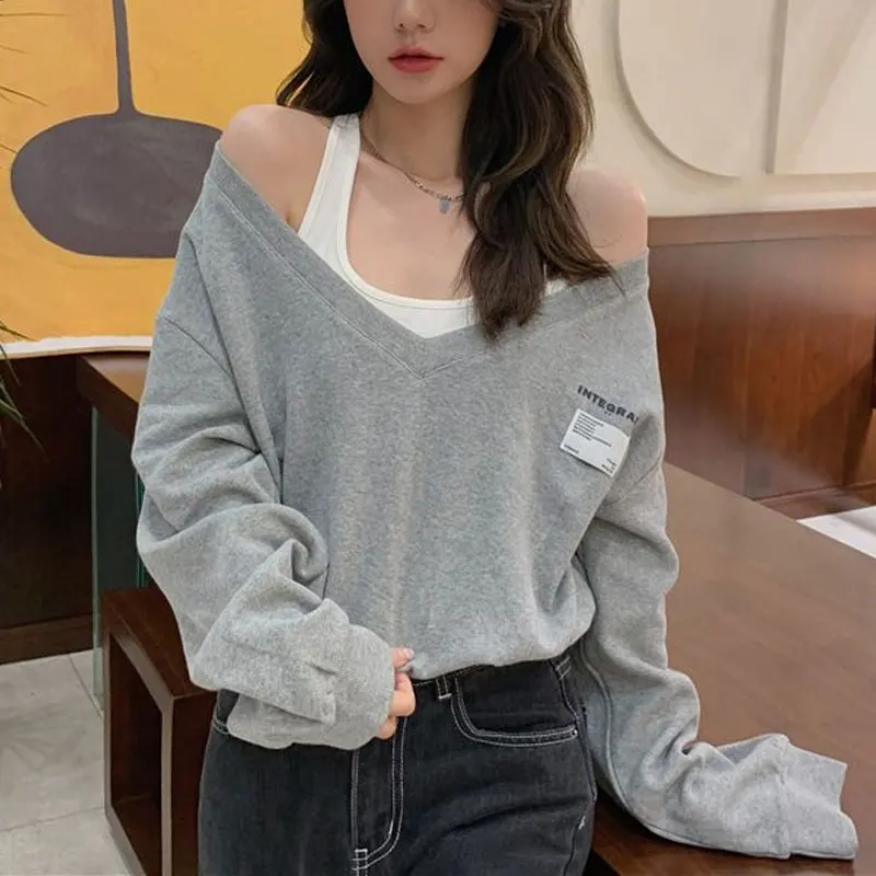 Female Clothing Fake Two Pieces Sweatshirts Korean Long Sleeve Spring Autumn V-Neck Loose Letter Stylish Patch Designs Pullovers