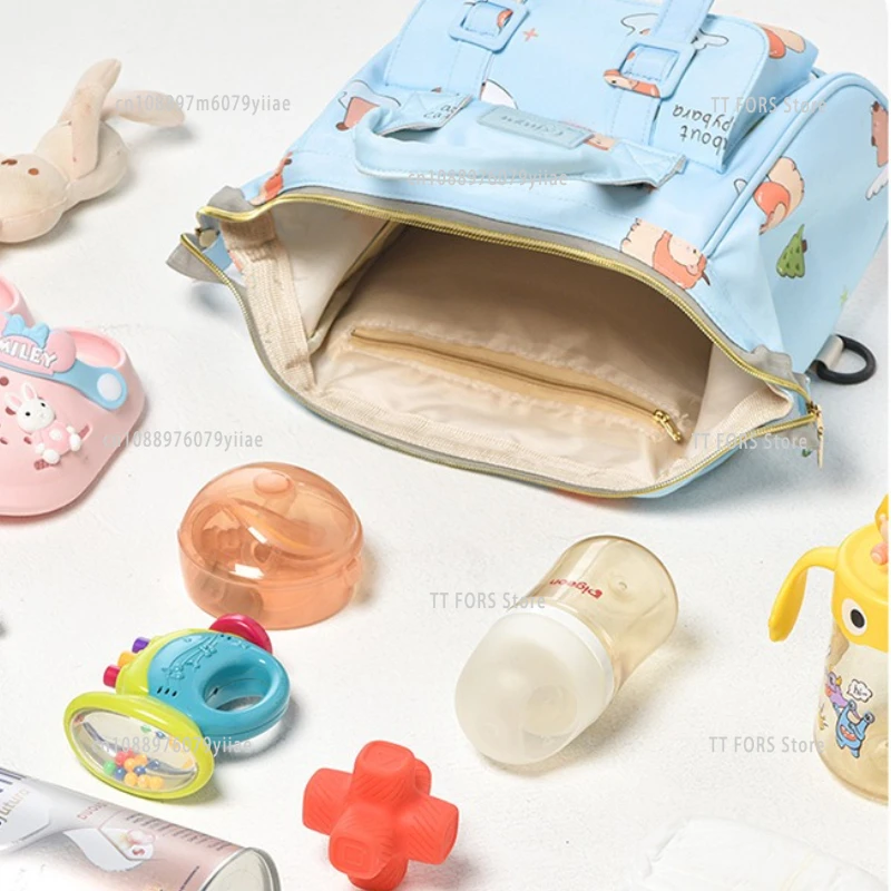 Cartoon Capybara Mommy Diaper Bag Lightweight Portable Ladies Backpack Bottle Insulation Storage Bag Baby Newborn Care Bag