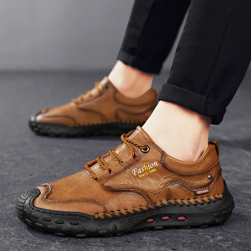 

2025 new plus size men's casual shoes, thick soled leather shoes, hand sewn loafers, fashionable men's shoes