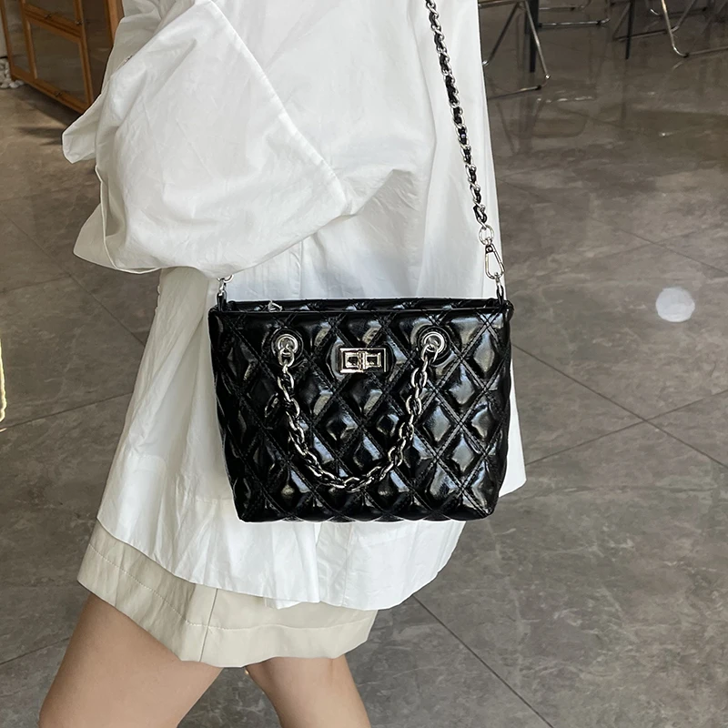 

Elegant Classic Designer Paris Diaper Bag Luxury Trendy Leather Tote For Women Minimalist Vintage Shoulder Bag