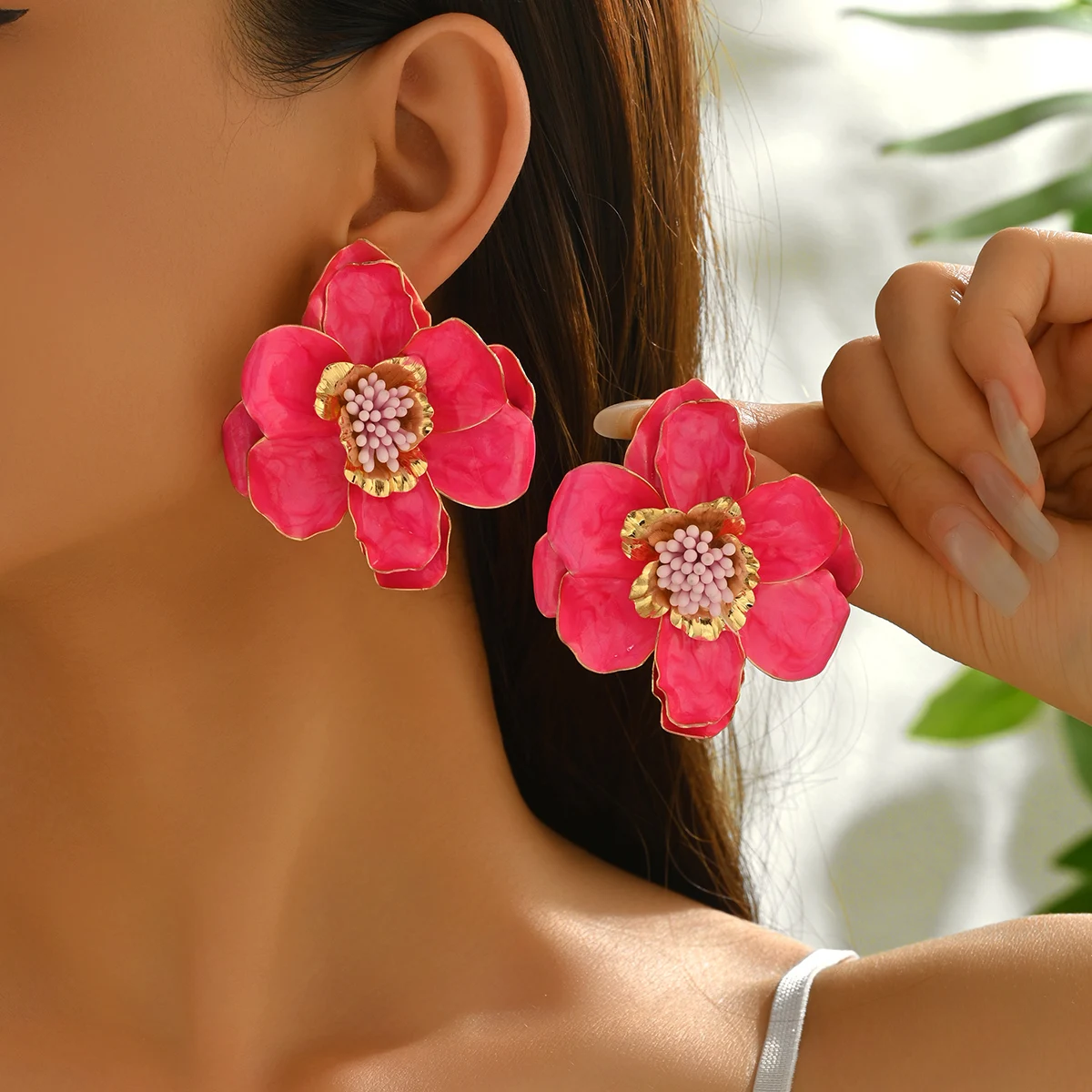 Bohemian-style 3D floral earrings: bold, vintage, elegant, sweet, simple, and stylish—these versatile oversized floral earrings