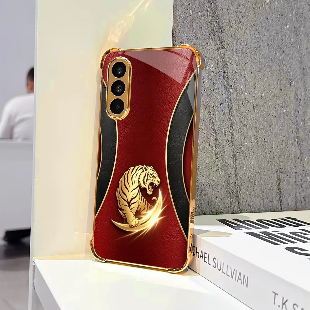 Luxurious Fashion Golden tiger - Phone Cases Quad Lock review and price