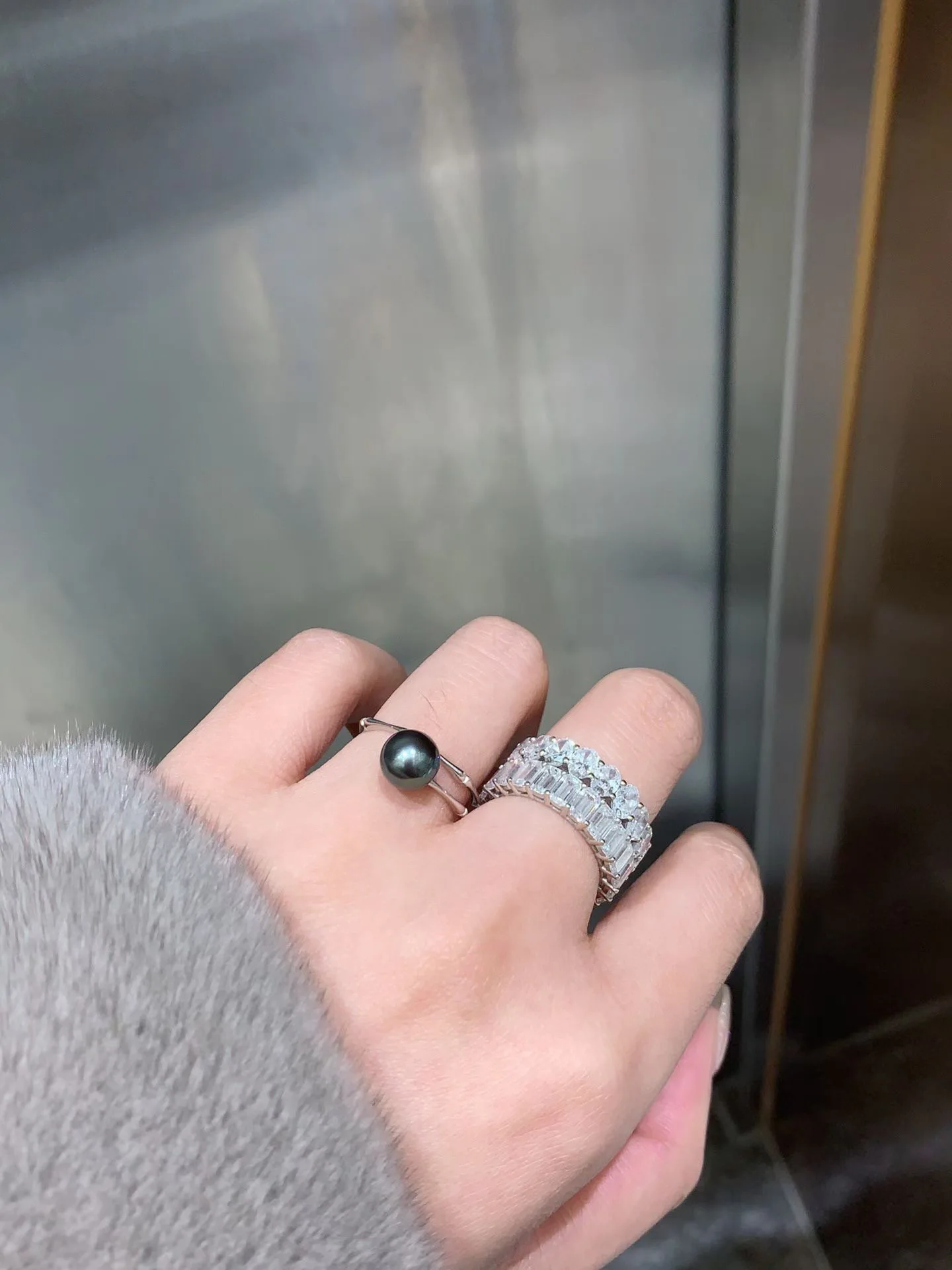 gorgeous-aaaa8-9mm-tahiti-black-pearl-ring-with-adjustable-s925-silver-ring-mouth