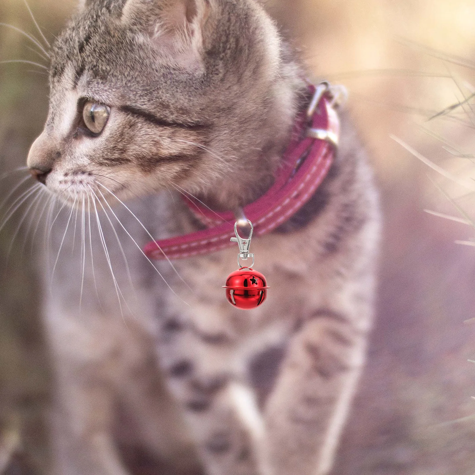

30Pcs Christmas Collar Bell Pendant Cute 3cm Pet Bells Charm Decoration for Dogs Cats DIY Craft Keychain Pet Bells