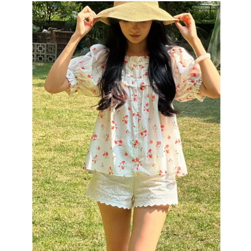 

25 year French romantic natural niche design floral bubble sleeves short sleeved sweet shirt top
