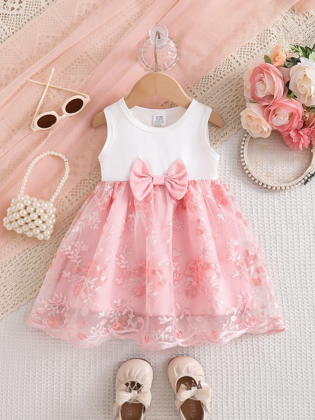 1-Piece Summer Thin Dress for Baby Girls, Children's Round-Neck Floral Print Dress with Bow Decoration, Elastic Waist, Sleeveless Romper, Cute and Elegant Style for Baby Girls, Versatile Set, Newborn First Birthday Gift, Comfortable and Soft Princess Dress, Youthful and Sweet Vacation Style One-Piece Outfit, Suitable for 0-1-2-3 Years Old, 6-9 Months, Suitable for Outdoor, Casual, Gathering, Party, Holiday Gift