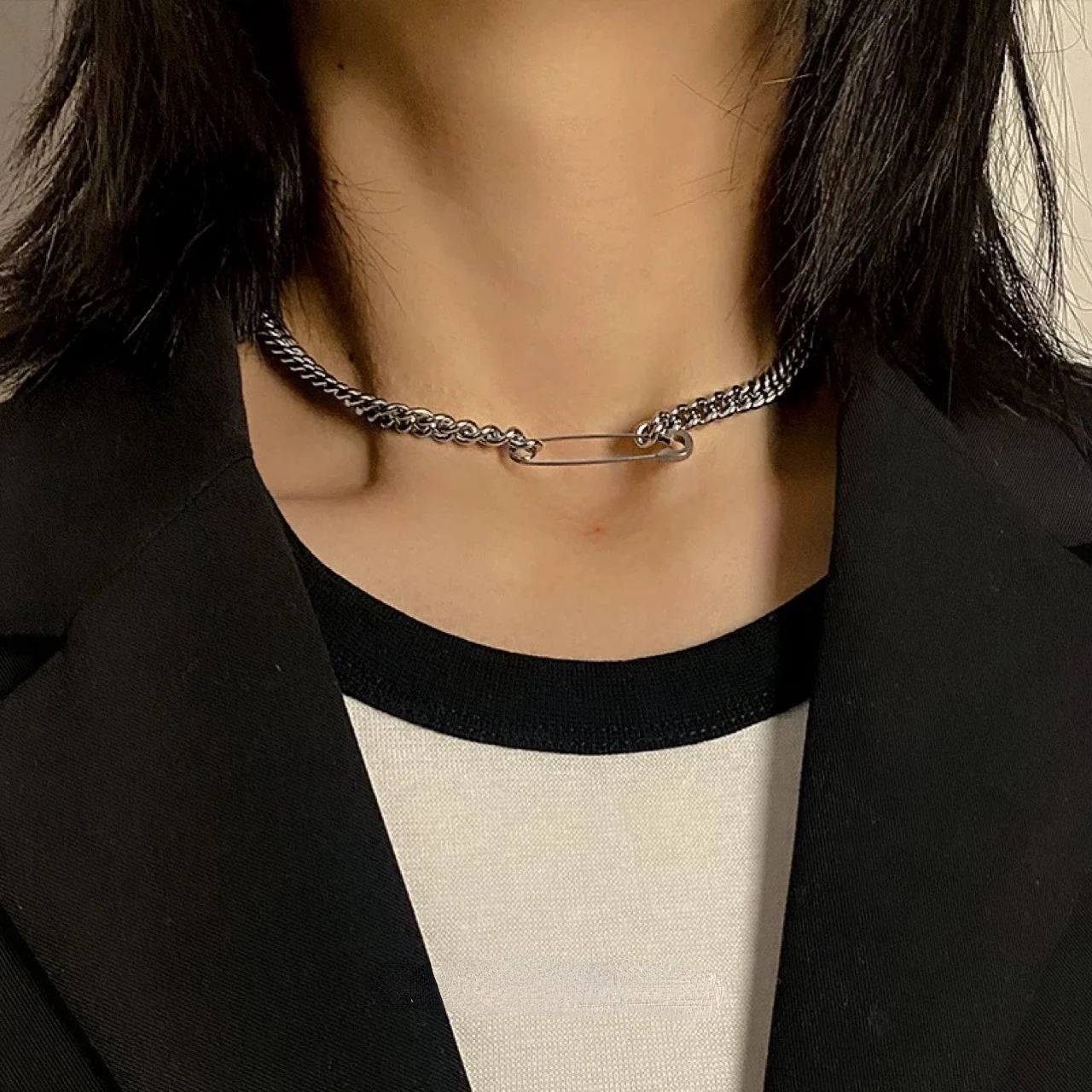 European America Ins Dark Black Harajuku Punk Hiphop Alloy Pin Chain Hallow Choker Necklace for Women Fashion Punk Accessories