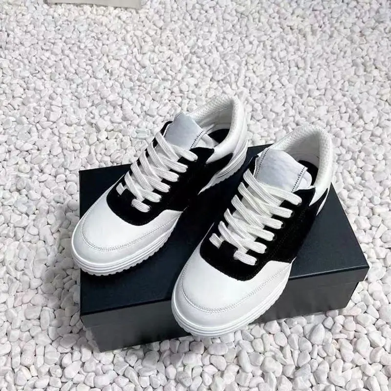 

Classic Flat Shoes Women Suede Leather Patchwork Casual Shoes Woman Lace Up Round Toe Outdoors Sneakers Men Zapatillas Mujer