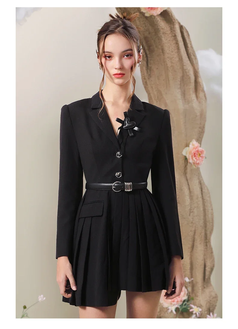 High-End Black Short Suit Dress Women 2023 New Autumn Elegant Niche Design Asymmetric Waist-Tight Commuter Pleated Dress Female