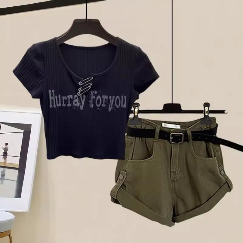

Women's Cool Pin Letter Slim Black T Shirt Green Cargo Short Pants 1 or Two Piece Suits Lady Summer Fashion Tops Trousers Outfit