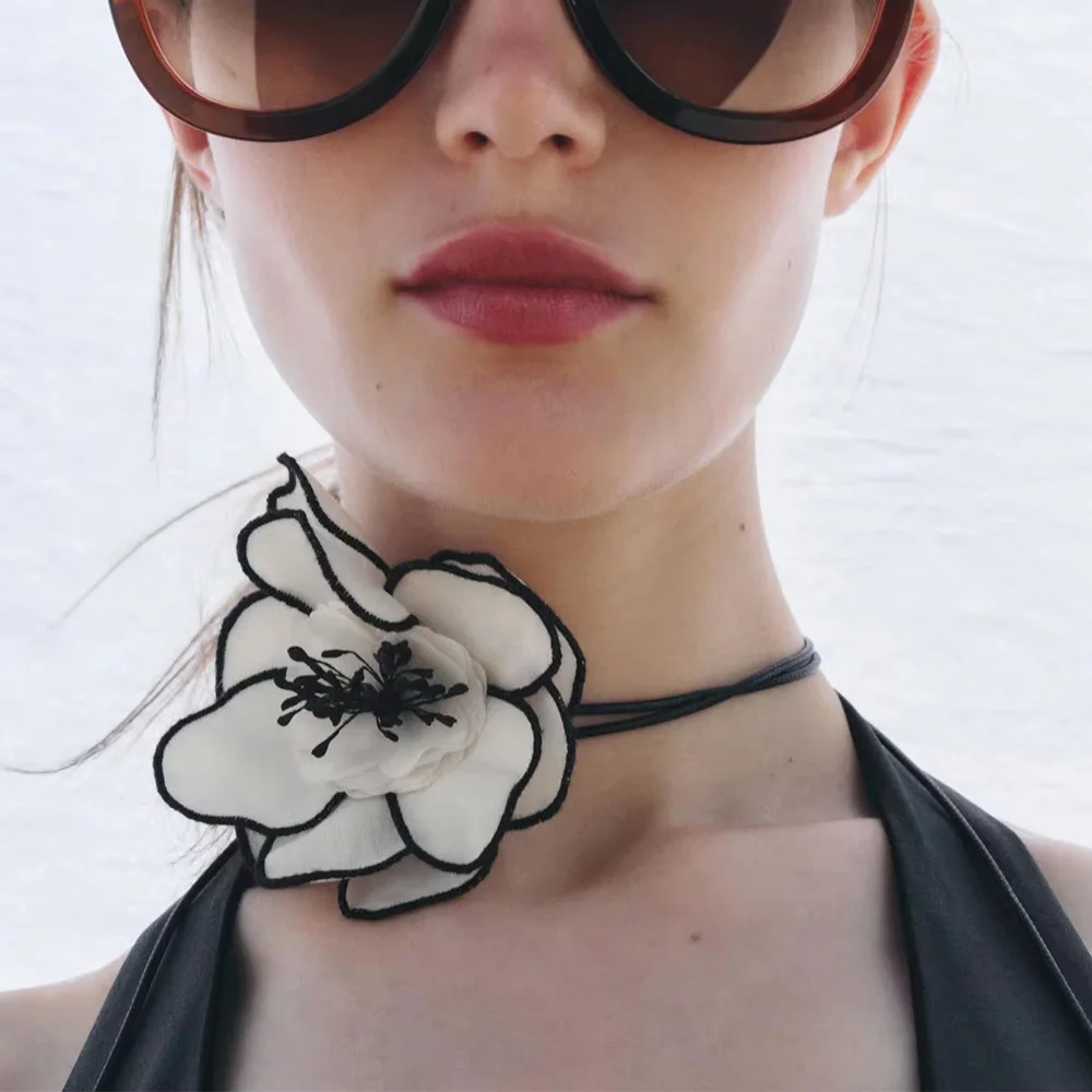 Vedawas-collar con colgante de flor de tela grande, elegante, largo cordón negro, collares de cuerda, gargantillas florales de algodón, joyería para mujer