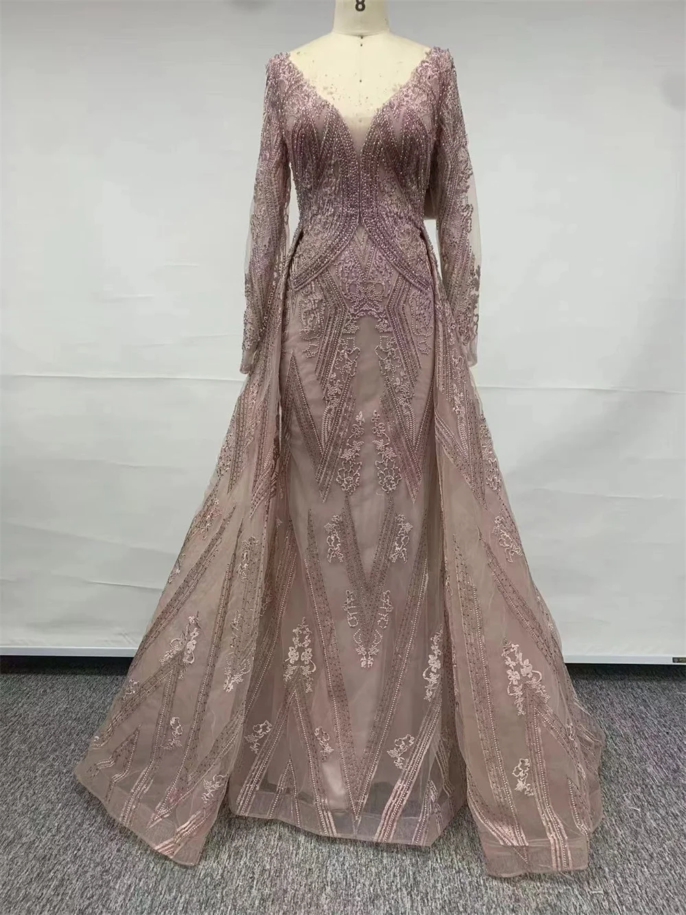 2024 New Womens Dress Sexy V-neck Long Sleeves Tailed Evening Elegant Dresses Luxury Mermaid Evening Dresses Gowns HO1826