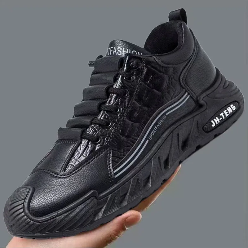 Zapatos para hombre 2025 Nuevos zapatos deportivos y de ocio con superficie de cuero de suela blanda، وحديثة ومتعددة الاستخدامات