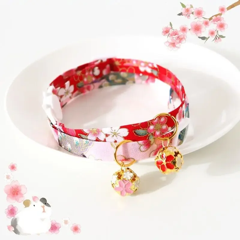Einstellbare Haustier Blume Hohl Glocke Kragen Katze Hundehalsband Hund Kaninchen Chinesischen Stil Zubehör im japanischen Stil