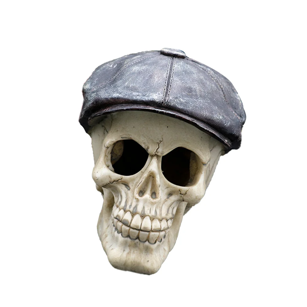

Fish Tank Decor Hat Wearing Skull Resin Ornament Retro Adornment Safe for Both Fresh and Salt Water Aquarium Ornament
