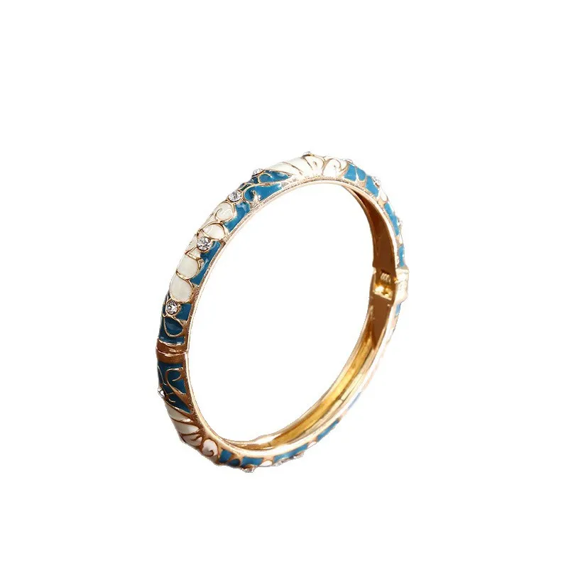 

Hot-Selling Floral Vine Bracelet, Creative Retro Cloisonné Enamel Oil-Dropped Bracelet with Inlaid Stones, for Women Outsidefits