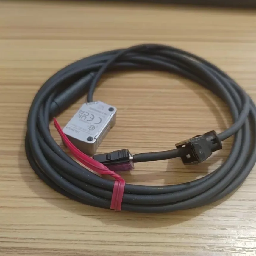 1PC Keyence LR-XH100  Laser Sensor LRXH100 #Xing