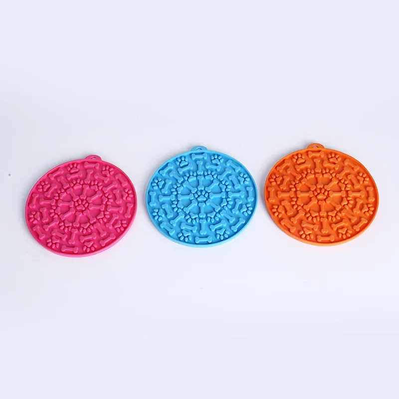 Pet Lick Silicone Mat For Dogs Pets Slow Food Plate Dog Bathing Distraction Silicone Dog Sucker Food Training Dog Accessories