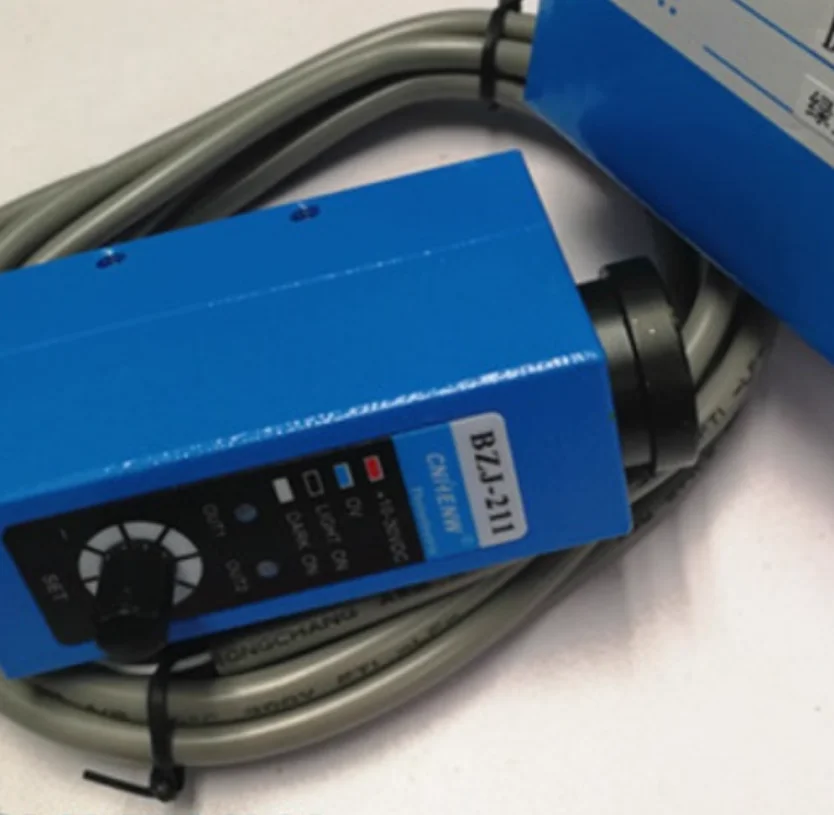 

Новый оригинальный датчик цветного маркера CNHENW Z3N-TB22 Z3N-T22 Z3N-TW22