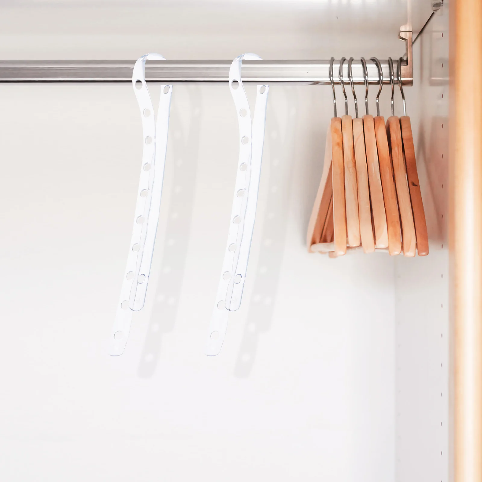 

20Pcs Plastic Non-Slip Hanger Strips Multi-Layer Coat Hanger Connection Strips Closet Organizer Space Saver Clothes Display