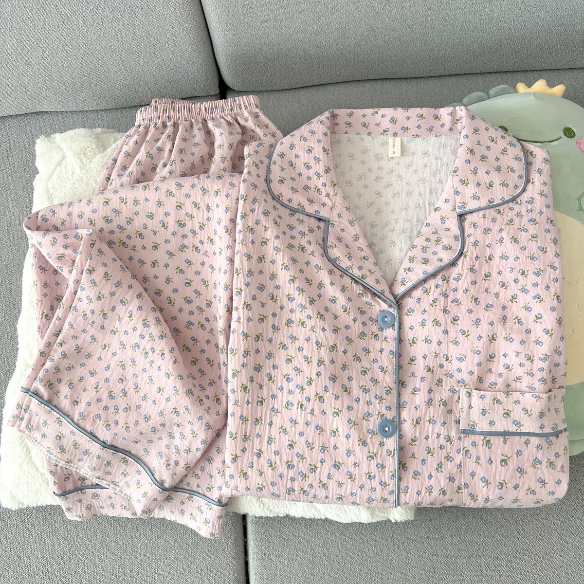 Women's Floral-Print Lapel Pajamas: Spring/Fall Long-Sleeve, Long-Pants, Casual And Comfortable “Cloud Cotton” Loungewear Set