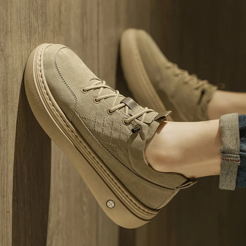 2025 الخريف والشتاء حذاء قماش رجالي جديد سميكة سوليد الترفيه انزلاق المطاط أحذية رياضية تنفس حذاء مسطح أحذية القيادة