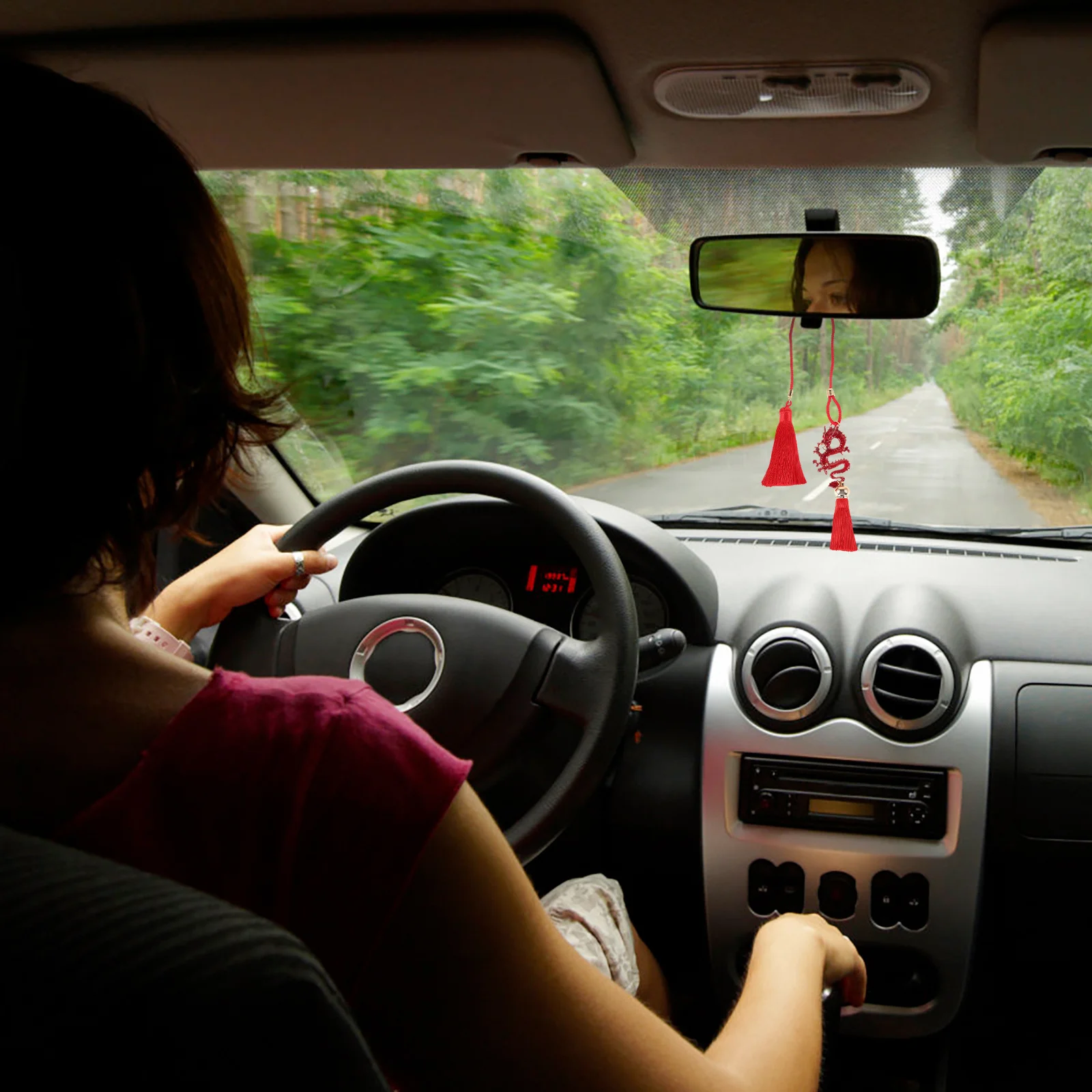 

Car Hanging Dragon Pendant Tassel Ornament Stylish Rearview Mirror Interior Decoration Fade-Resistant Lightweight Compact