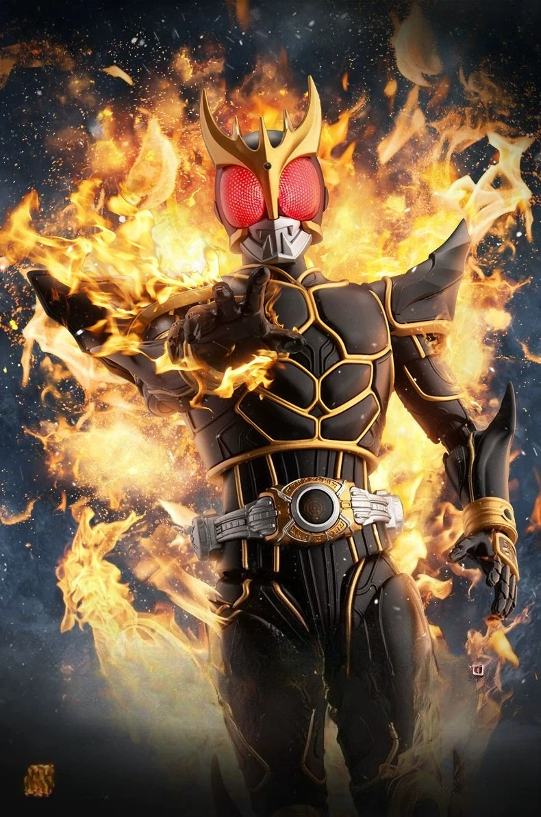 Kamen Rider Kuuga Ultimate Form collectible figure toy for boys