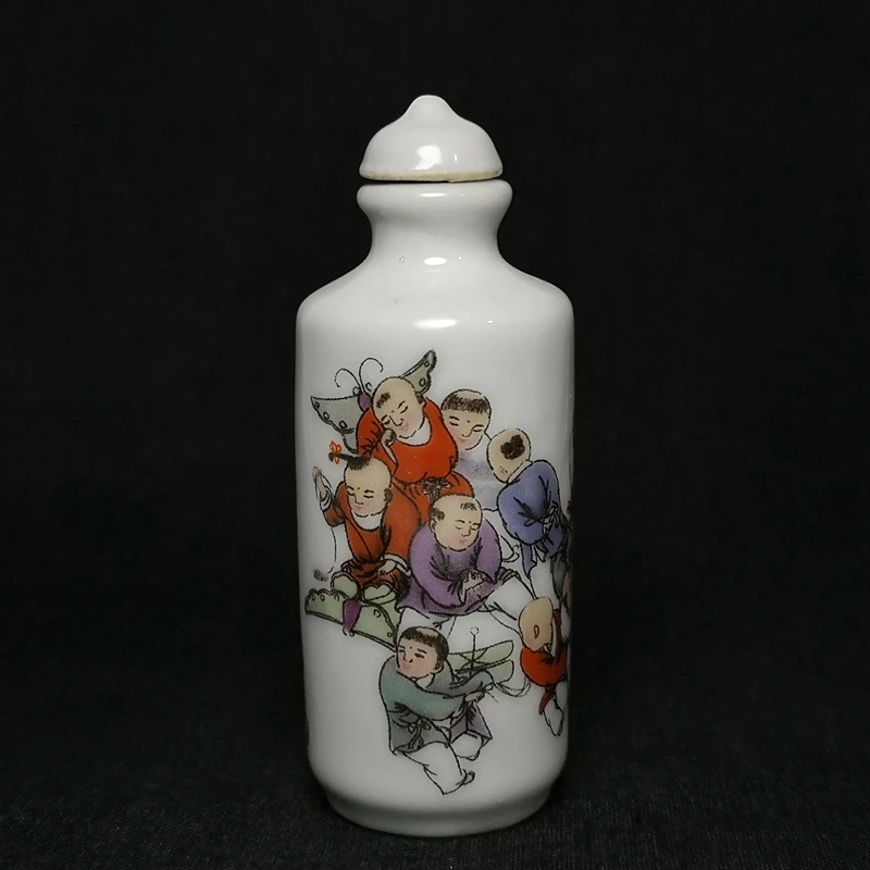 

YIZHU CULTUER ART Size 3.4 Inch Chinese Porcelain Painting play lad Statue Snuff Bottle Old Collection