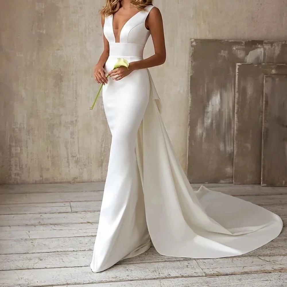 

Mermaid Wedding Dress 2025 Detachable Court Train Backless Bow V-Neck Sleevesless Elegant Simple Bridal Gown Customized