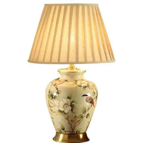

American ceramic table lamp, bedroom bedside lamp, household warm room table lamp, European bedside table decoration, we