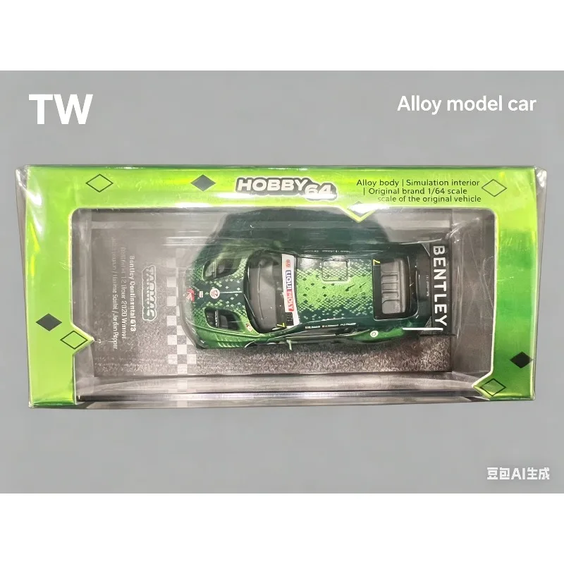 Tarmac Works Bentley Continental GT3 1:64 - close-up view
