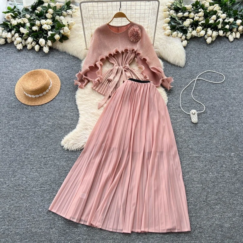 

Female three-dimensional flower fungus edge splicing long sleeved waist cinched top high waisted pleated skirt two-piece set