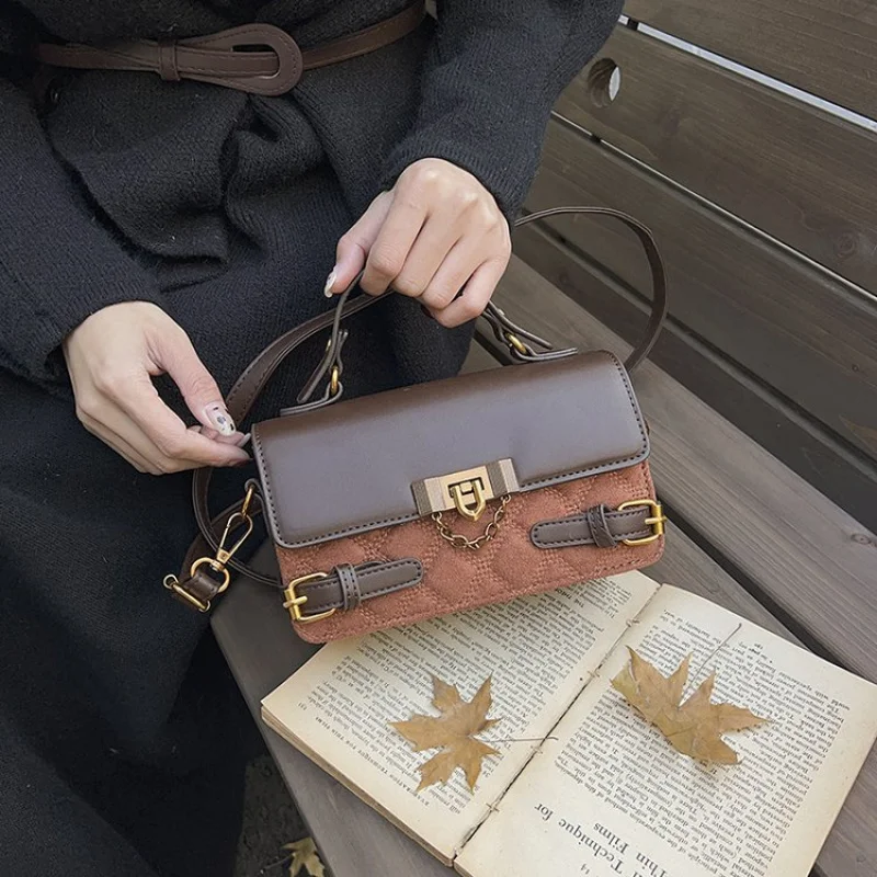 

Superior Ladies Crossbody-Bag Made Of Goatskin Leather Boasting High-End Argentina Vintage Neat Spacious Style​