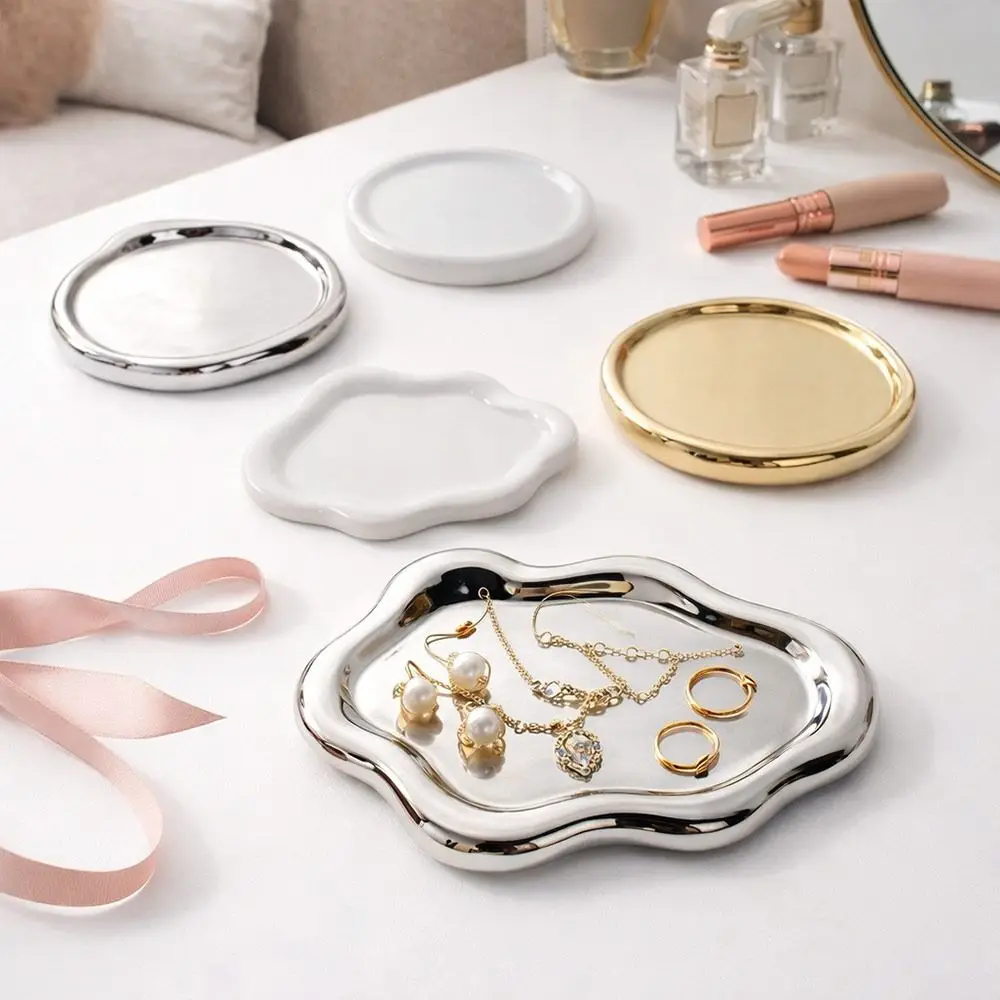 

Modern Ceramic Jewelry Storage Tray Cloud Shape Photography Prop Storage Plate Jewelry Dish for Home Decor