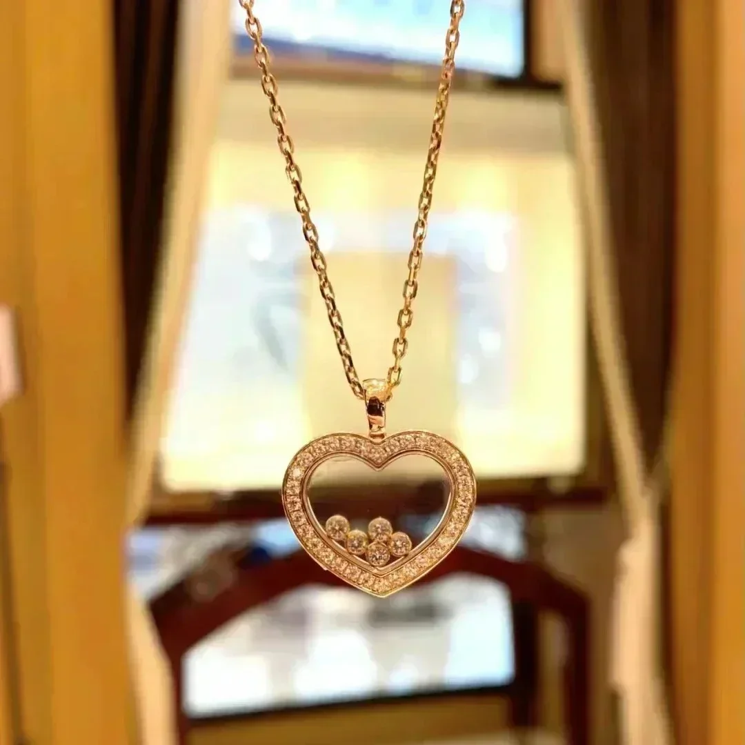 Fashionable Light Luxury 18K Gold-plated Heart-shaped Clavicle Necklace Wind Niche Design Geometric Love Mobile Jewelry