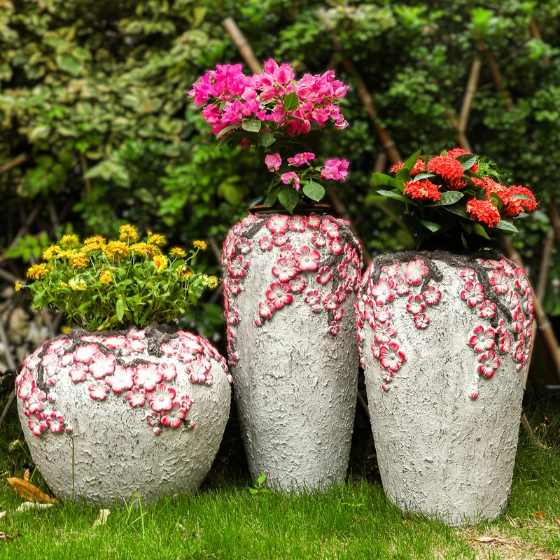 Retro courtyard arrangement King size flower pot villa creative balcony landscaping decoration