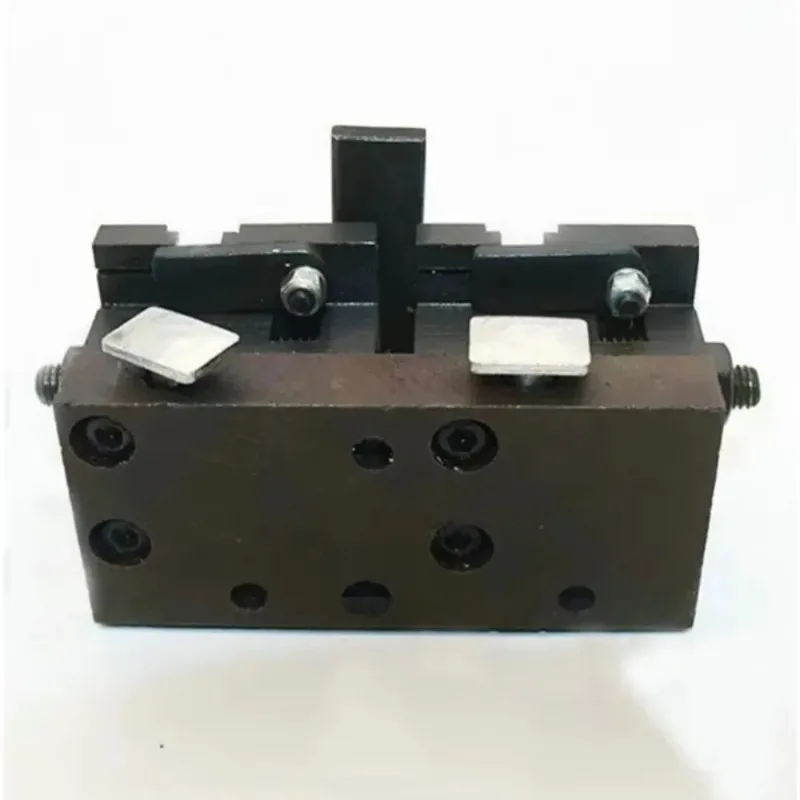 1PC Universal Chucking Tools for 998C 339C Vertical Key Copy Duplicate Machine Clamp Locksmith Tools Key Machine Parts