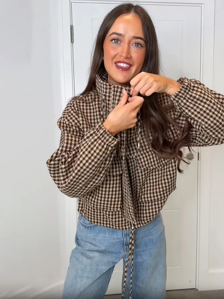 Retro-Karo-Stehkragen-Kurzjacke für Damen, lässig, langärmelig, mit durchgehendem Reißverschluss, Kordelzug, Taschen, lockerer Mantel, für den Alltag im Herbst, Streetwear-Oberbekleidung. – Detail 5