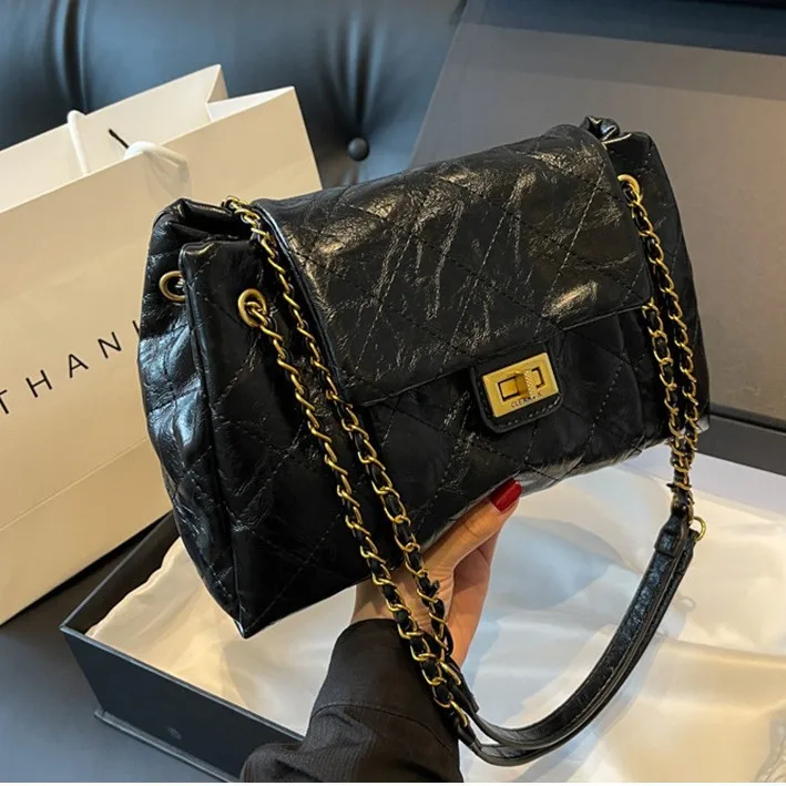 

Повседневная ретро-сумка большой вместимости, женская, новинка 2025 года, модная сумка-мессенджер на цепочке, универсальная городская сумка через плечо для повседневного использования