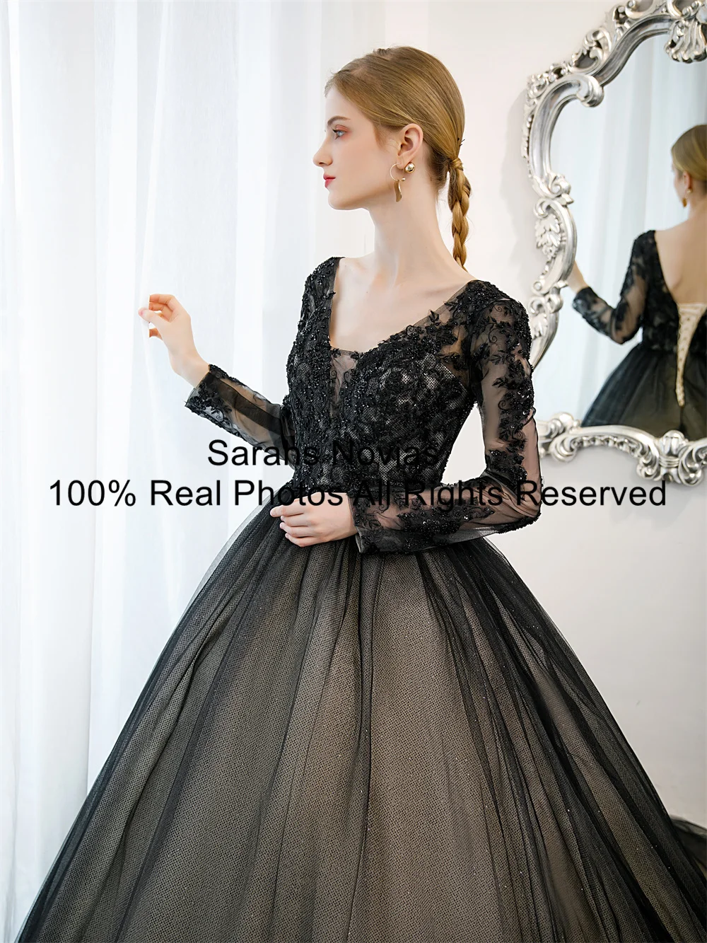 Ball Gown Champagne and Black Gothic Wedding Dresses Long Sleeves V Neck Princess Sparkle Lace Tulle Women Colorful Wedding Gown