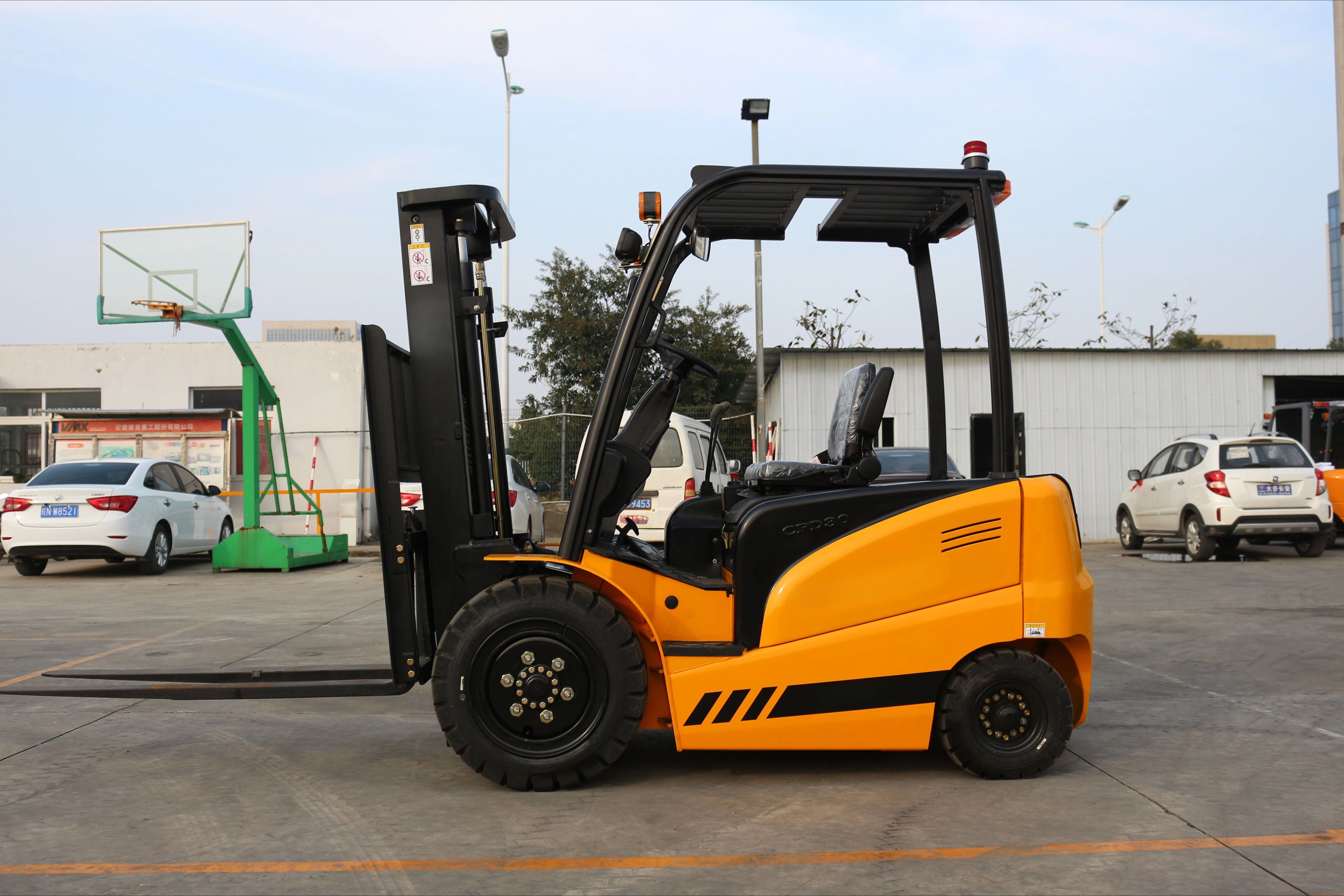 3 Ton Electric Forklift 3000kg Capacity Lithium Battery Forklift Truck for Heavy Duty Warehouse Factory Industrial Use