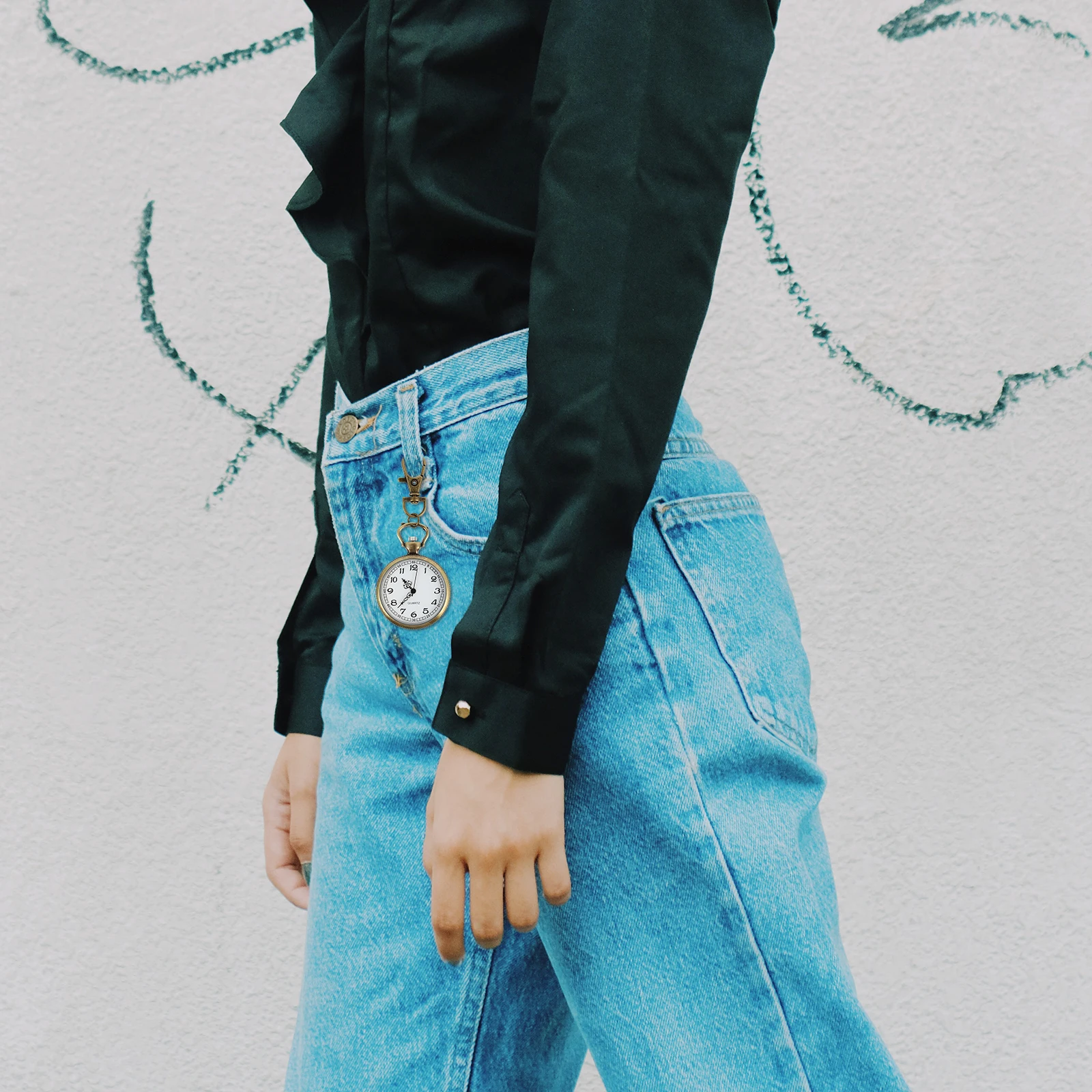 

Chest Watch Women Round Nurse Pocket Watch Nurse Copper Small Clip Fashion Nurses Watches Lanyard Timepiece