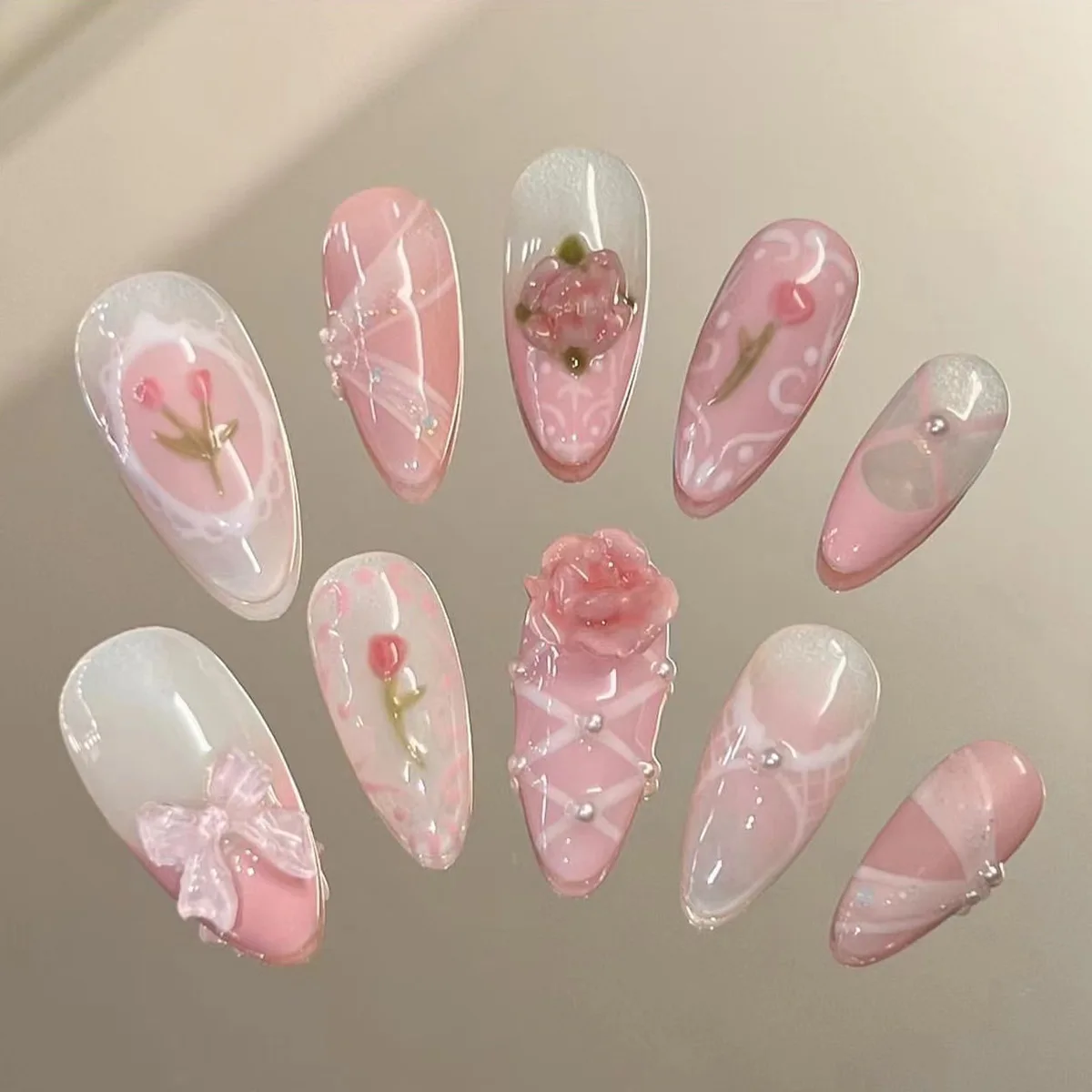 Ins Blush Bow Impresso Unhas Falsas para Mulheres, Sweet Girl, Decoração de Morango, Unhas Falsas, Amêndoa Vestível, Pressione Dicas de Unhas, 24Pcs