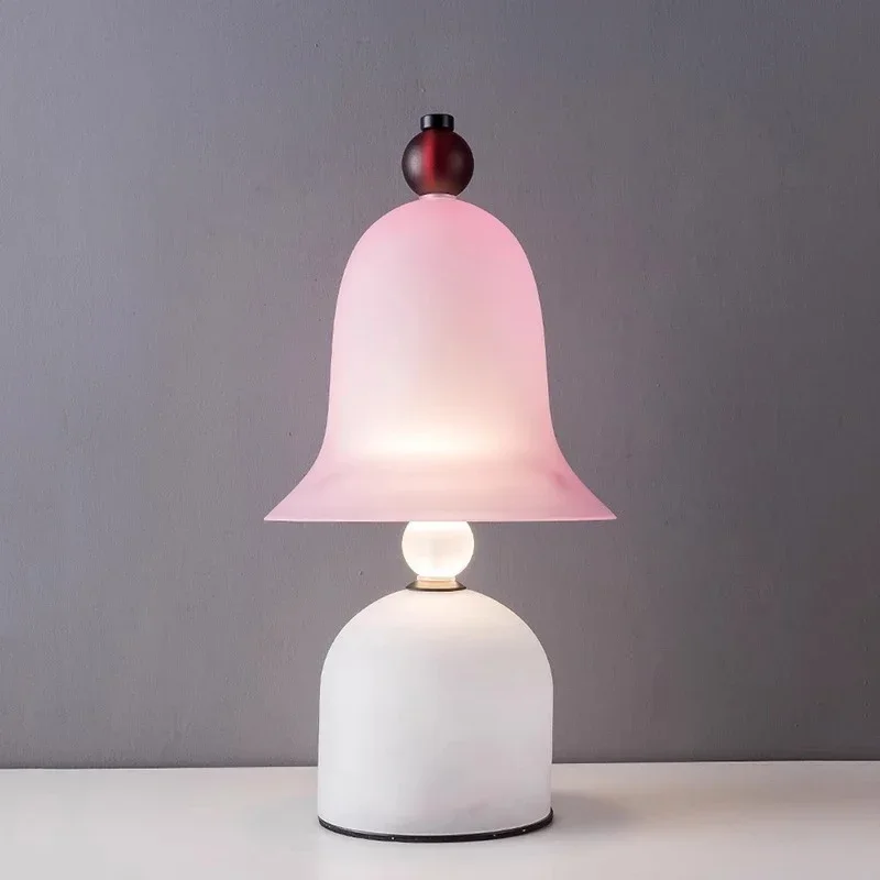 VIOLET Nordic Modern Pink Table Lamp Designer Creative Living Room Bedroom Children's room Minimalist Art Lighting FixtuFixtures