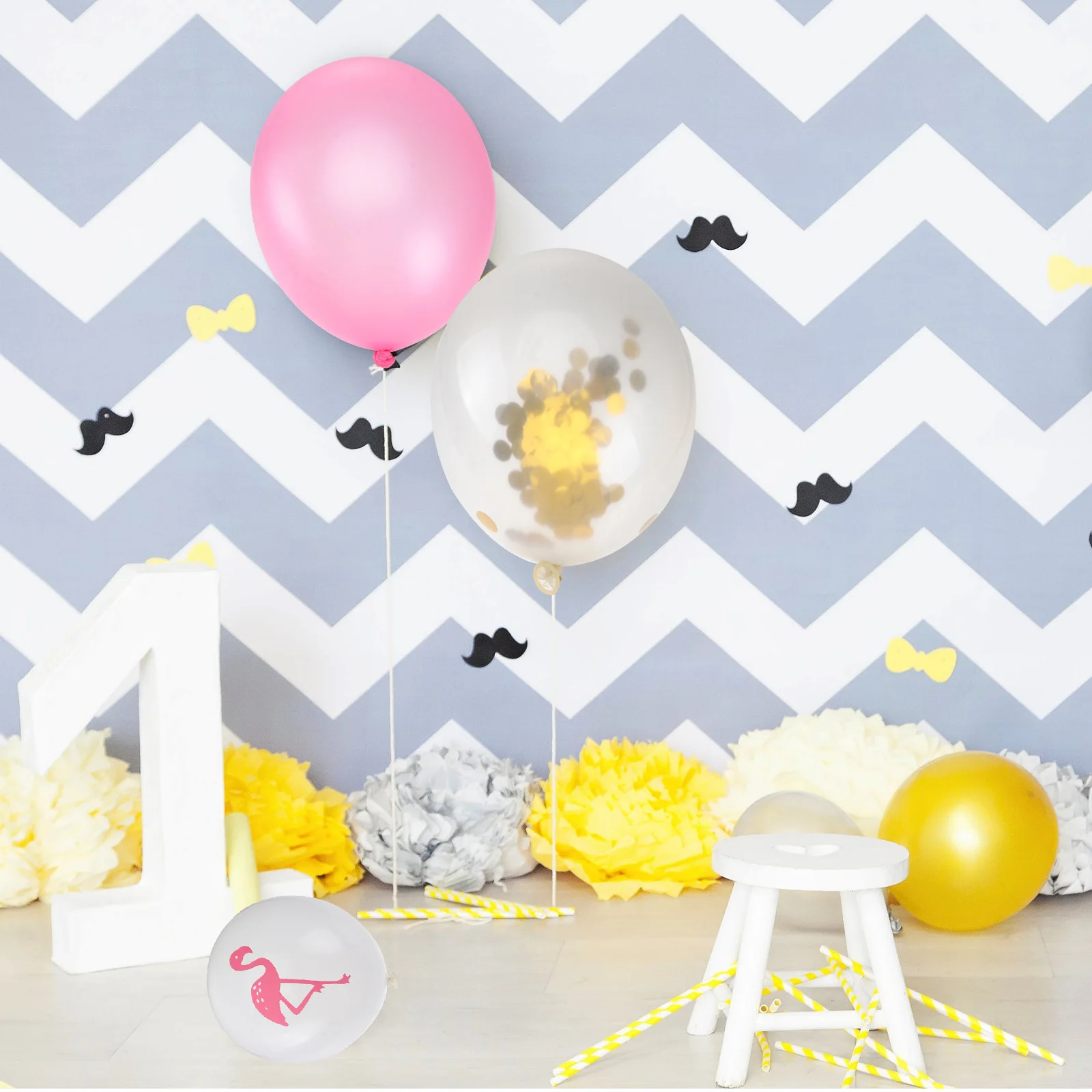 

10 pcs 12 Inch Wedding Decoration Balloons Flamingo Print Pink Golden Sequins Latex Balloon Set For Birthday Party Baby Shower