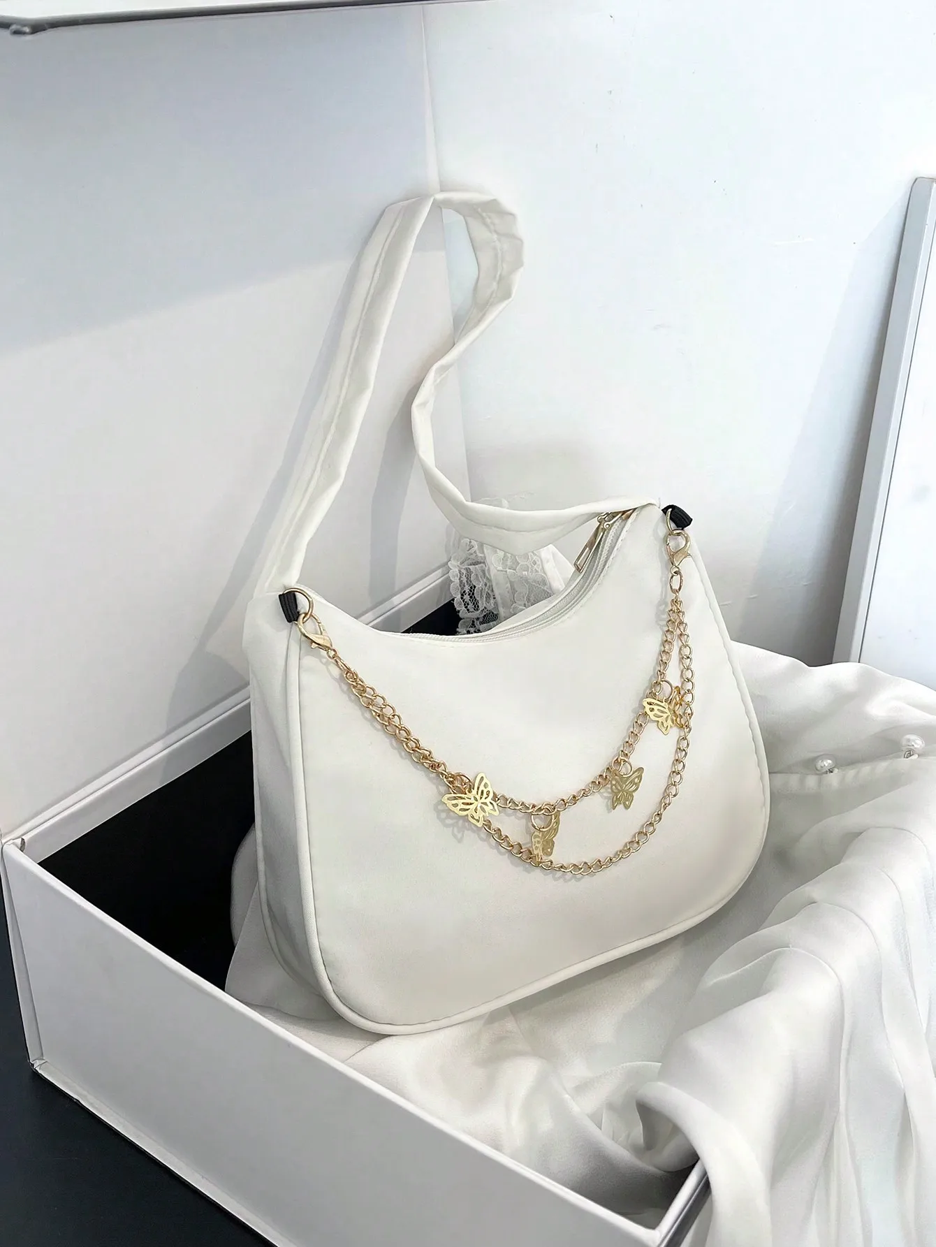 

1pc Fashion Black Nylon Waterproof Shoulder Bag, Classic Butterfly Metal Strap Versatile Niche Design Ladies Underarm Bag, Daily Use Shopping Tote & Phone Case