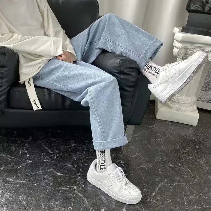 

Светло-голубые мужские джинсы: модные, свободные, широкие, прямого кроя, осенняя новинка, корейская версия, укороченные, повседневные, зауженные джинсы