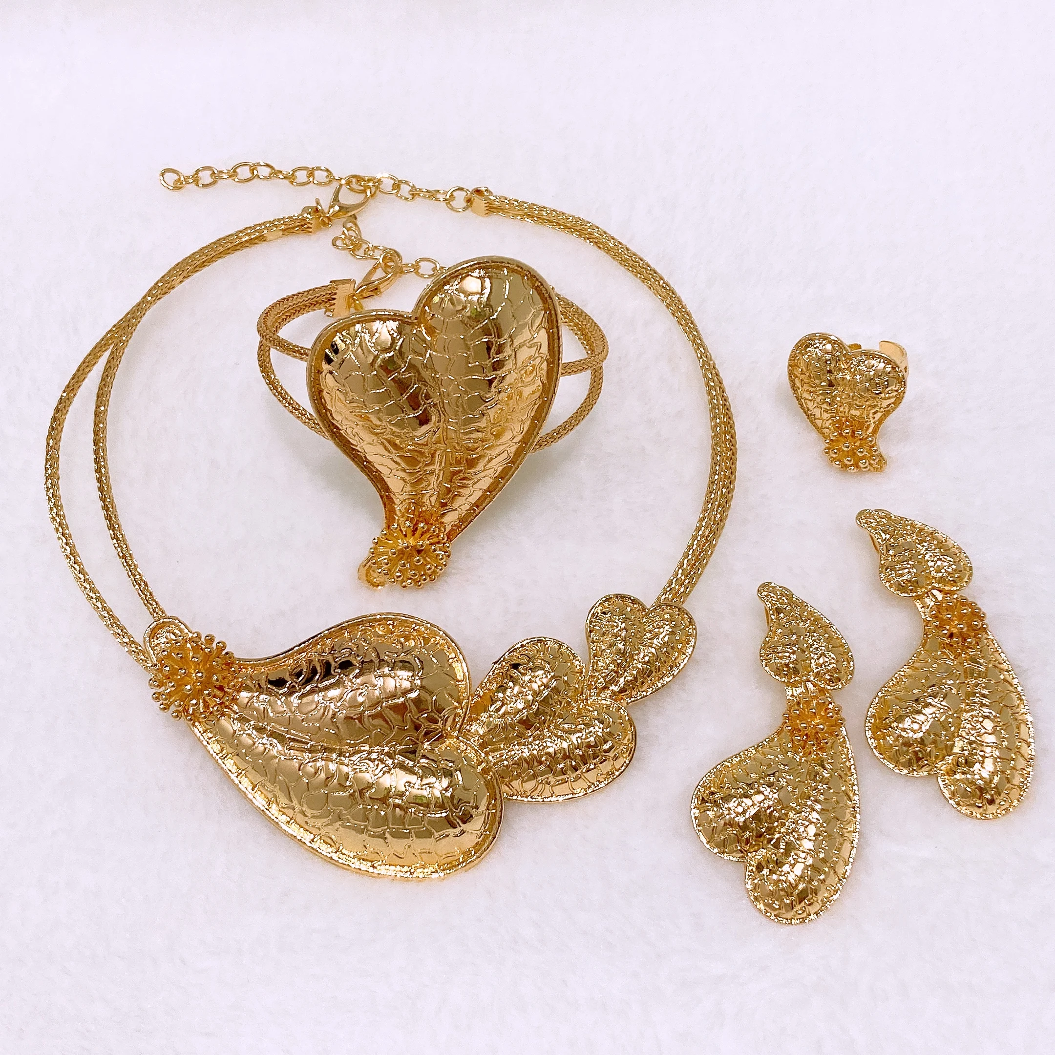 

Yulaili Gold Plated Heart Shaped Textured Elegant Jewelry Set for Women Necklace Bracelet Earrings Ring Party Wedding X00070